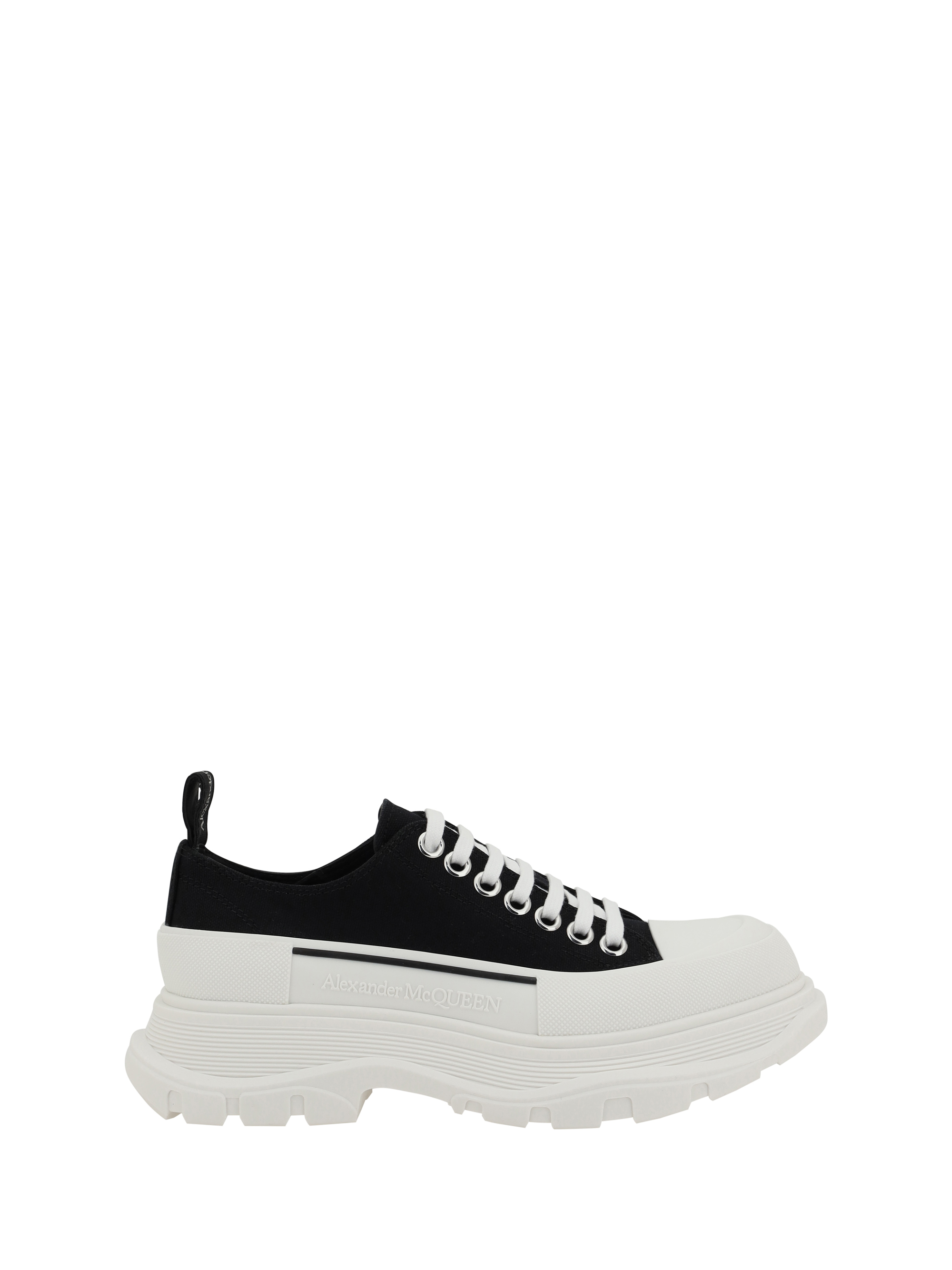 Shop Alexander Mcqueen Tread Slick Sneakers In Black/white